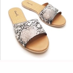 .  BNIB  Beige/ brown Women’s sandals